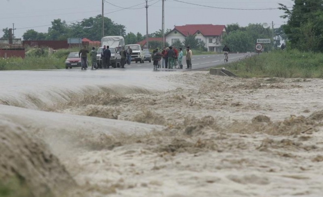 Meteorologii au emis atentionare de inundatii