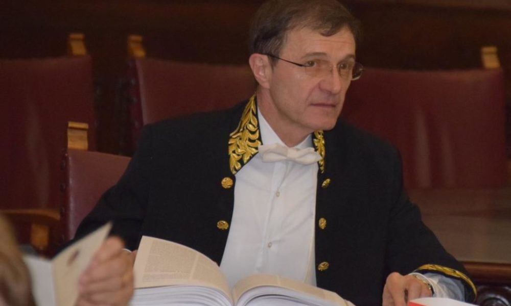 Un volum scris de Ioan Aurel Pop, în topul celor mai citite cărți