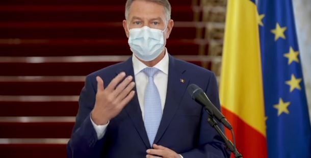 mai puţin orgoliu şi mai multă colaborare”.