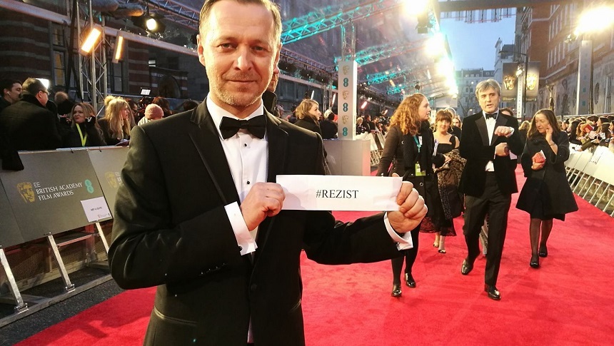 Actorul clujean Levente Molnar susţine protestele din România pe covorul roşu al galei BAFTA