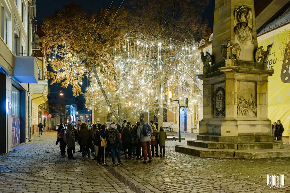 Elevii din comunele clujene au vizitat instalațiile de lumină Lights On Romania. Andi Daiszler: „Privirea din ochii lor era aer curat!”