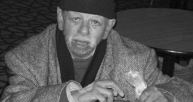 povestea omului care era poreclit nebunul frumos al Clujului