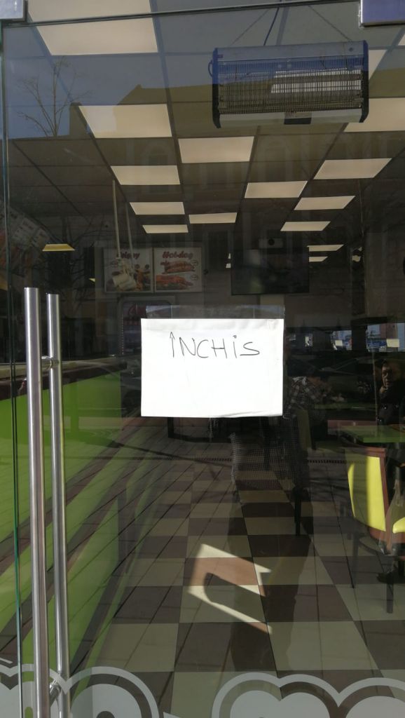 Încă unu pe listă! Protecția consumatorului a ÎNCHIS o ȘHAORMERIE importantă din Cluj
