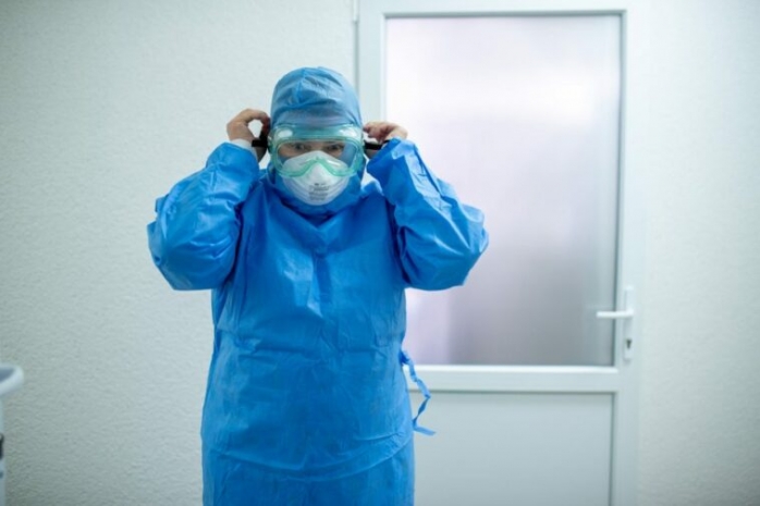 confirmați în 24 de ore cu coronavirus.
