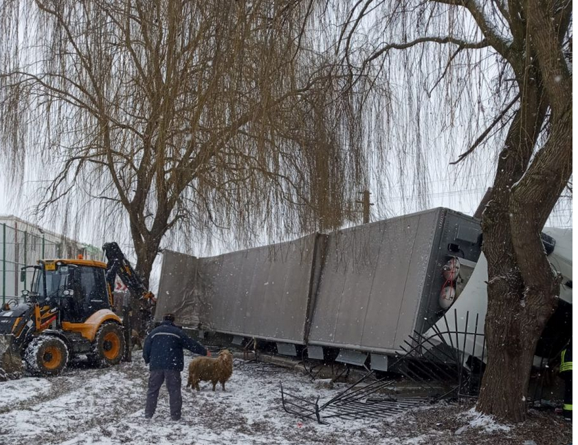 transportat de urgență la spital