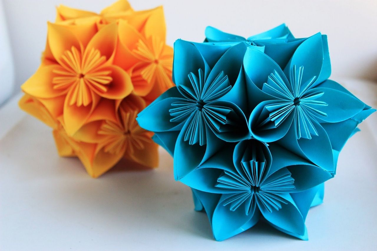 Un perete din Cluj-Napoca va fi acoperit cu origami. Care este scopul acțiunii