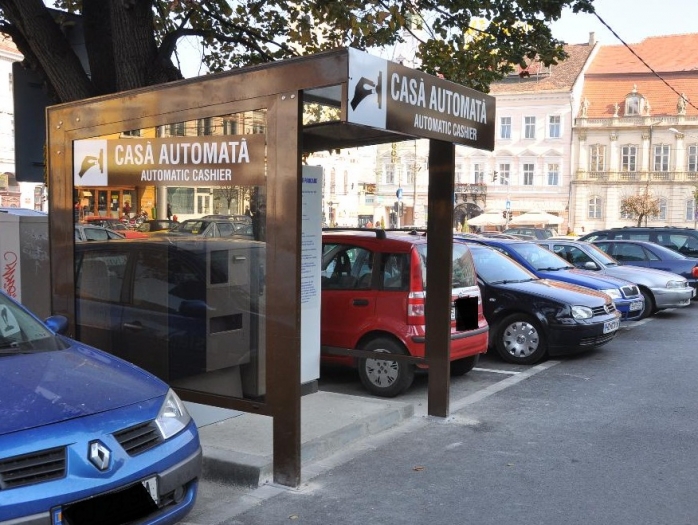 își lăsau merțanurile și îi durea în cot”