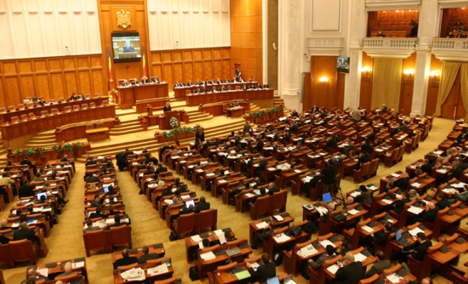 Alianța USR-PLUS „zdrobește” în sondaje