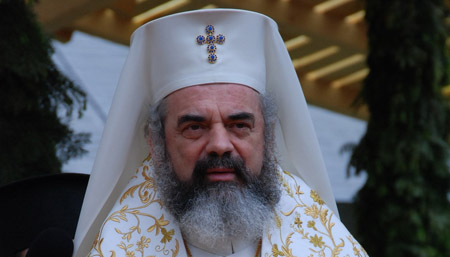 Patriarhul Daniel îşi cere iertare