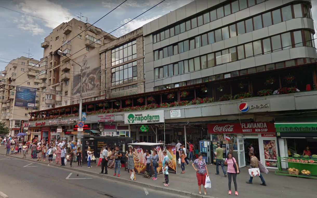 Tupeu incredibil în plină stradă! Ce au reușit să facă doi tineri