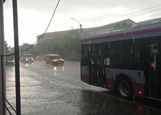 din nou inundate de ploile torențiale