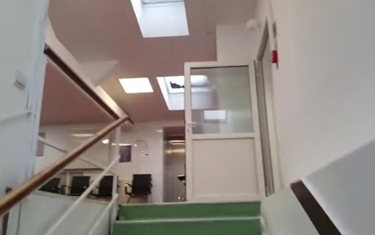 în Centrul Clujului! Nu are autorizație de construcție și nici pentru securitate la incendiu. VIDEO