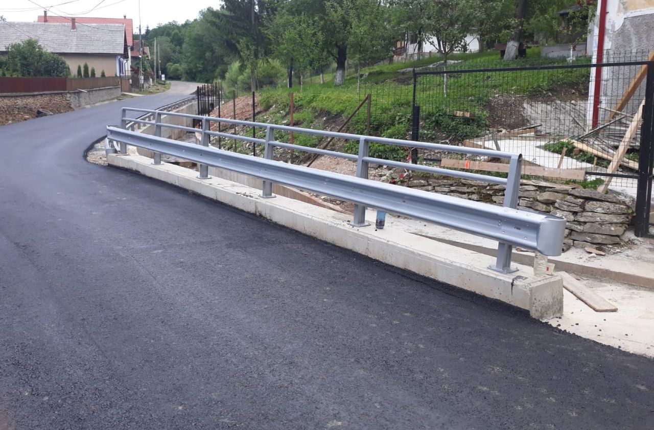 FOTO. Podul din Văleni a fost finalizat. Investiția depășește suma de un milion de lei