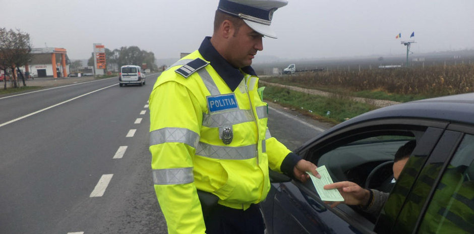 Culmea tupeului. Un șofer fără permis a fost prins de două ori în trafic la câteva ore distanță
