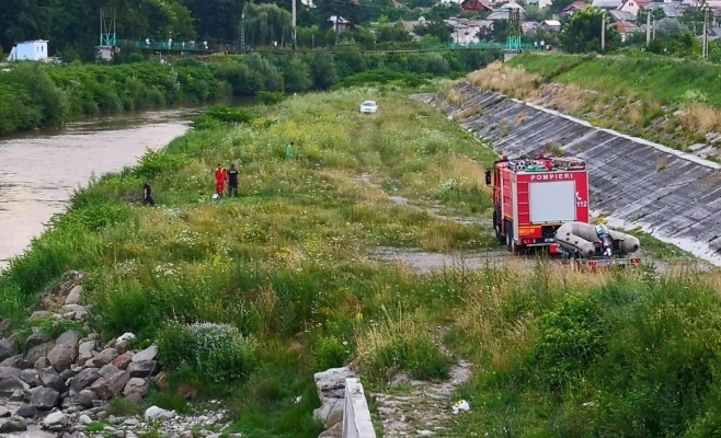 Bărbatul înghițit de Arieș este de negăsit