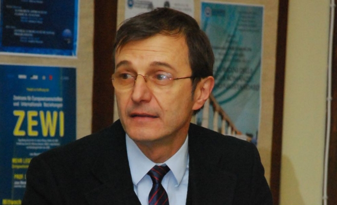 Rectorul UBB se delimitează de “ministrul pamblică”
