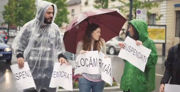 O nouă formă de protest prinde contur în Cluj. Șoferii, exasperați de gestul tinerilor – VIDEO