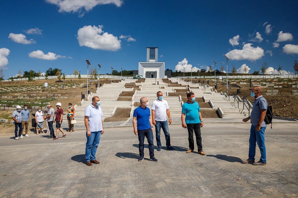 Primul cimitir-parc din România
