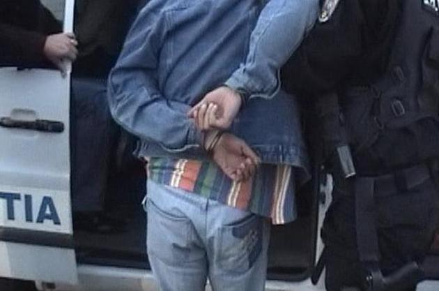 Hoţ dat în urmărire internaţională
