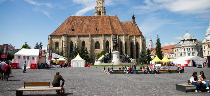 Piața Unirii se degradează pe zi ce trece