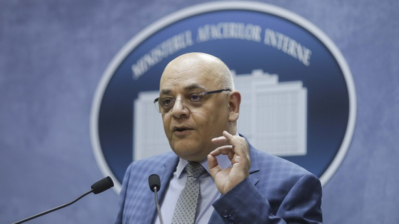 Comitetul pentru Situaţii de Urgenţă:„Masca devine obligatorie în spațiile închise. Cine are temperatura peste 37