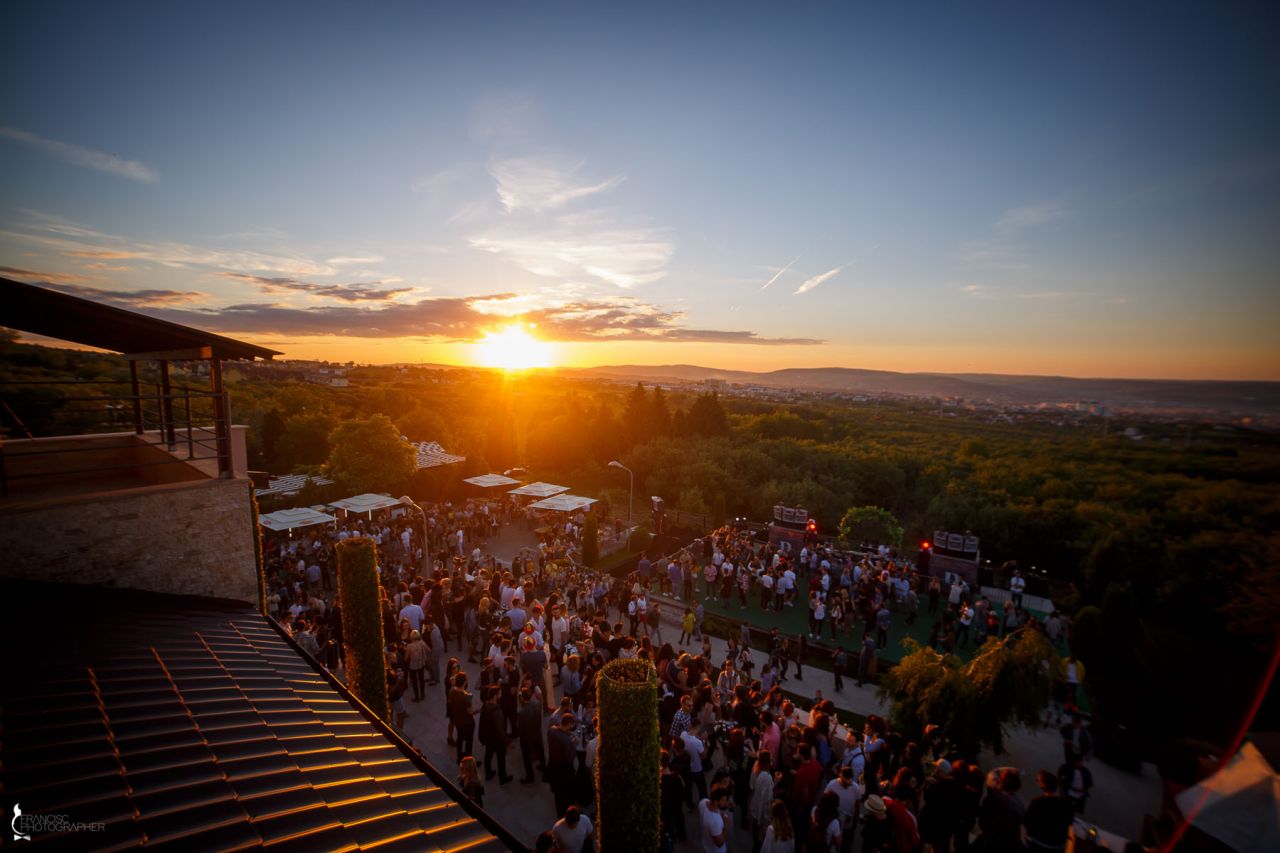 restaurant-cu-o-panorama-superba-asupra-clujului-de-vanzare-cat-costa