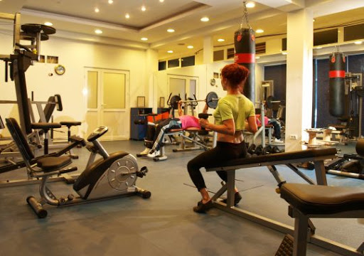 Dosar penal pentru că nu au respectat regulile COVID19 într-o sală de fitness din Cluj-Napoca. Ce măsuri trebuiau respectate?