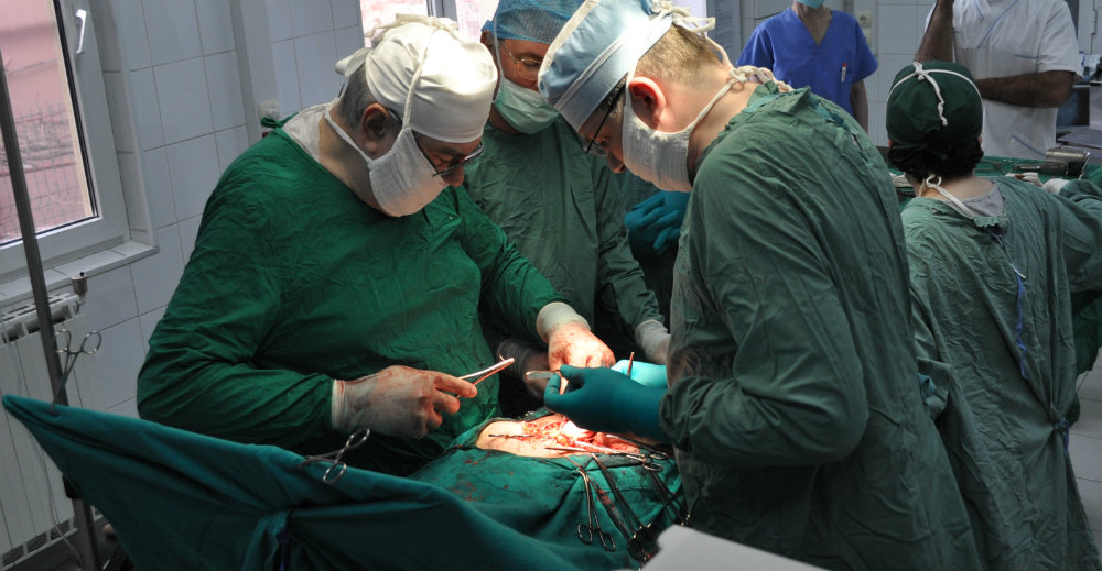 Chirurg clujean: Dacă dezinfectanții nu funcționează cum trebuie ne întoarcem la chirurgia secolului XVIII