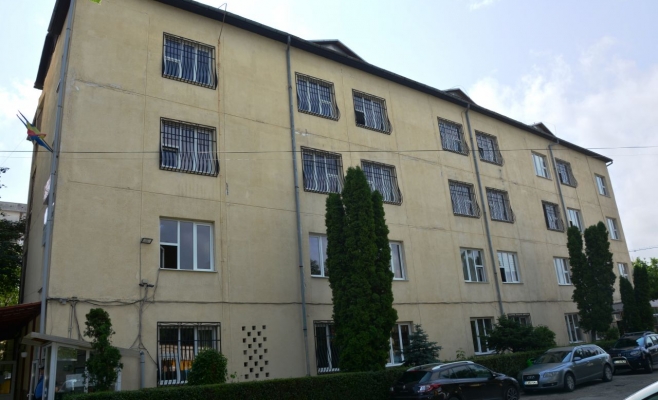 Licitație de 6