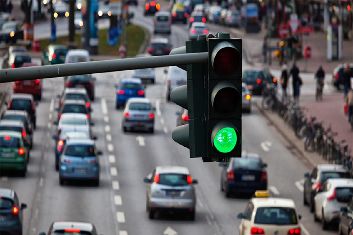 în 2021. Autorizații online și senzori pentru semaforizare inteligentă