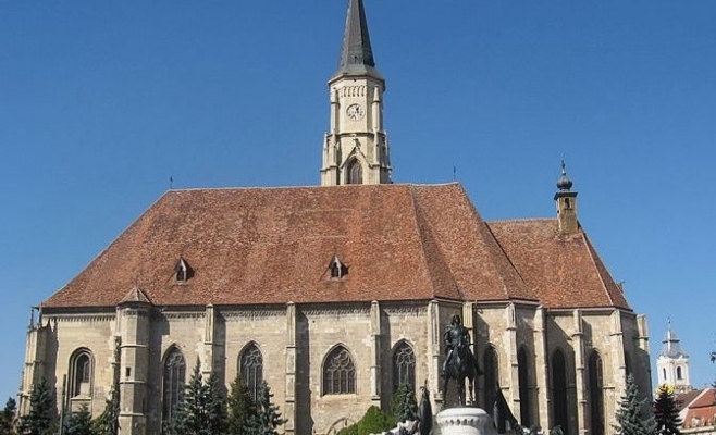 Pictura ilustrează cum erau îmbrăcați clujenii în secolele XIV-XV