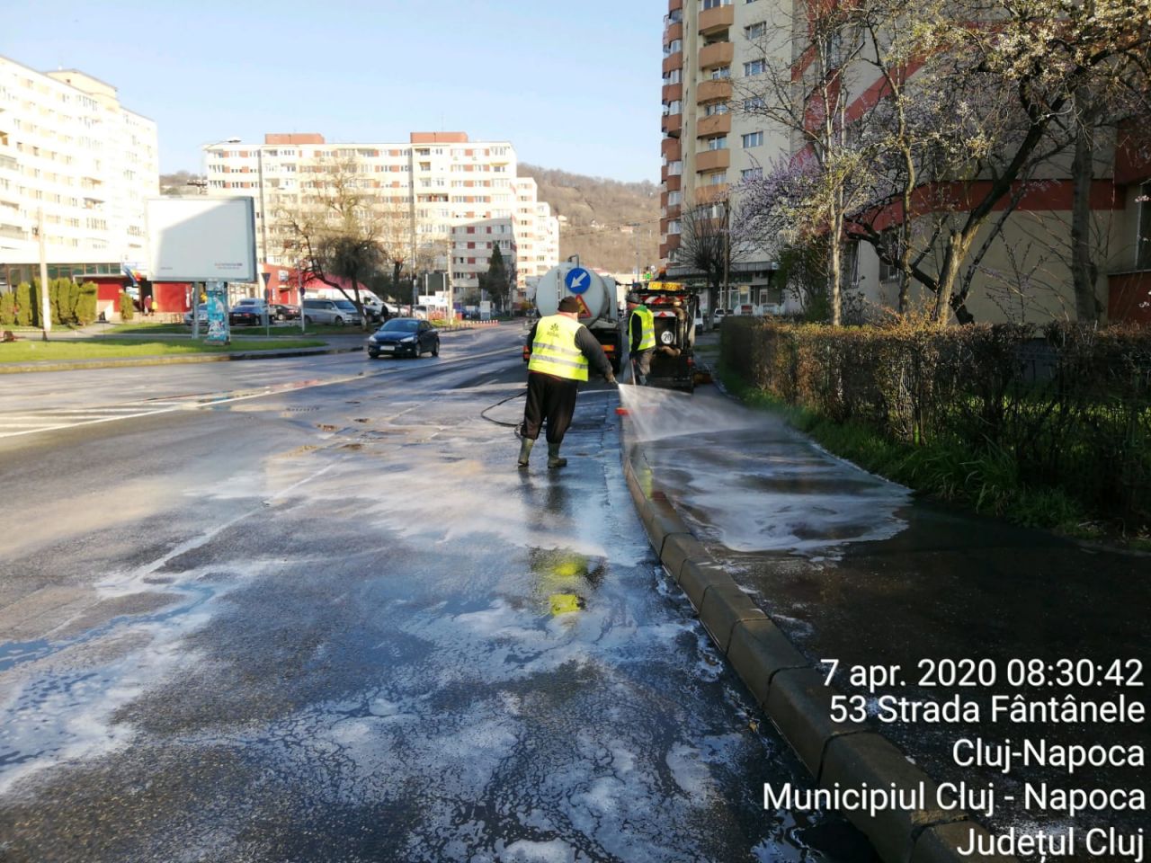 Zeci de străzi din Cluj-Napoca vor fi spălate cu detergent. Vezi lista