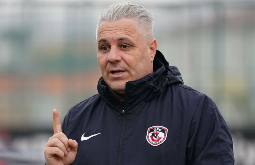 Șumudică a SPART două sticle „ca să îi trezească” pe jucătorii de la CFR Cluj. Feroviarii erau conduși cu 1-0