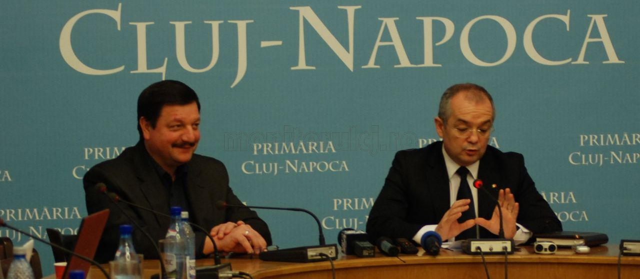 Boc semnează ca primarul