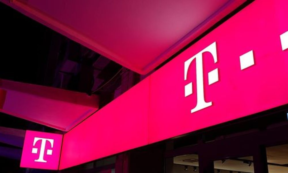 Șoc în televiziune, drepturile TV sunt în aer! Dispare Telekom din România?