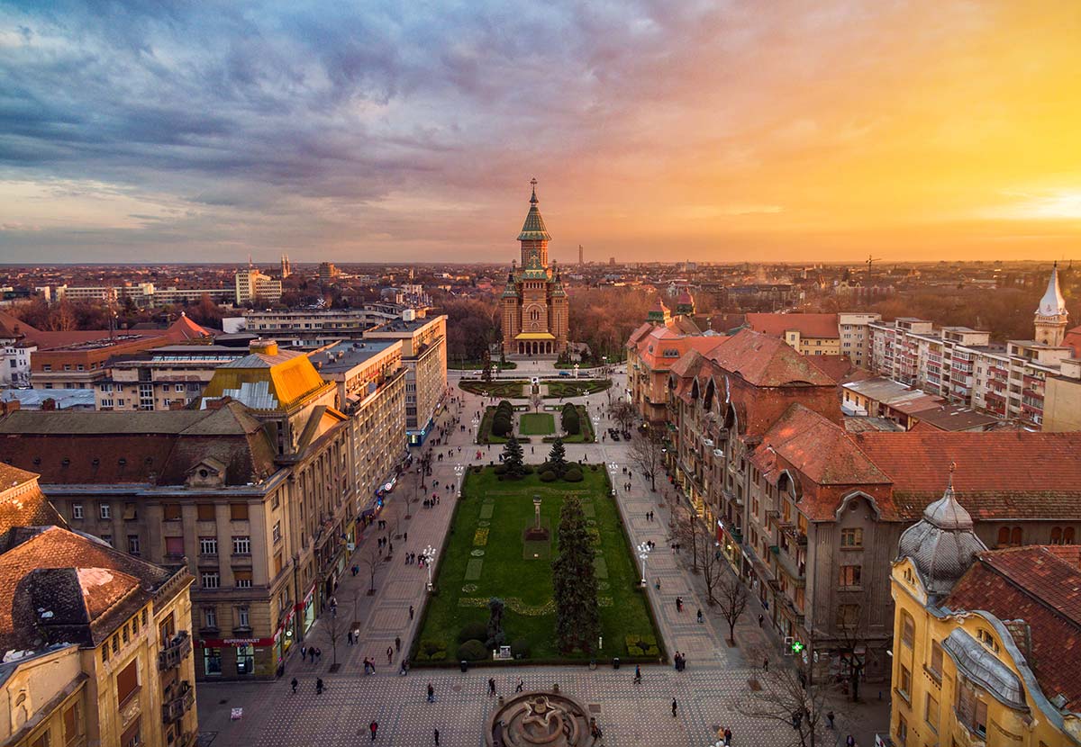 la fel ca orașul Cluj-Napoca