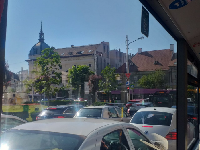 fraților”