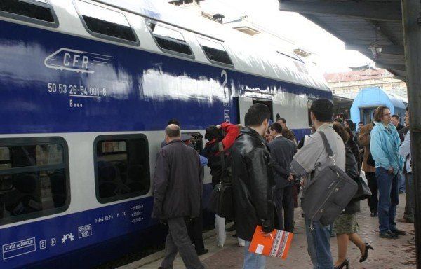 Veste proastă pentru studenţi: Nu mai au toţi gratuitate la transportul feroviar