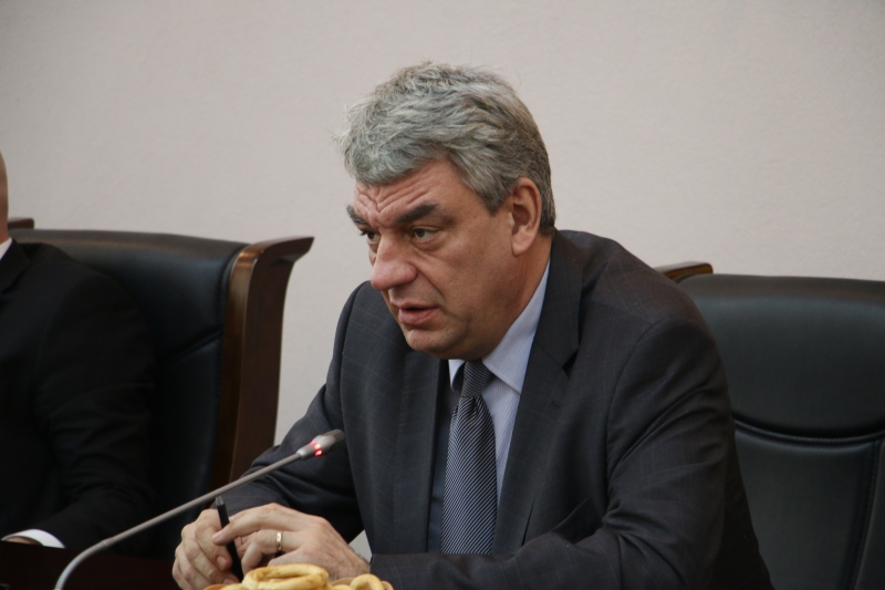 Premierul Tudose