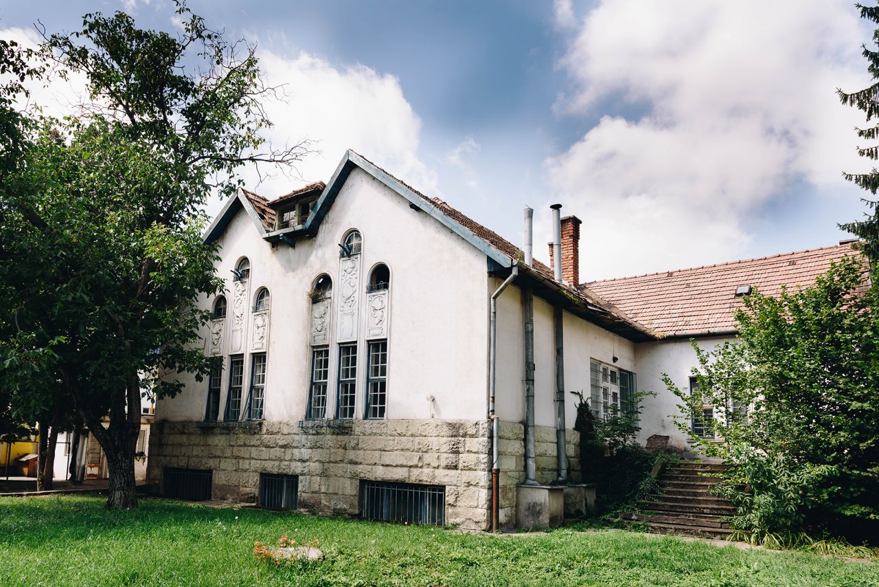 scoasă la vânzare. Suma EXORBITANTĂ cerută de proprietari - FOTO