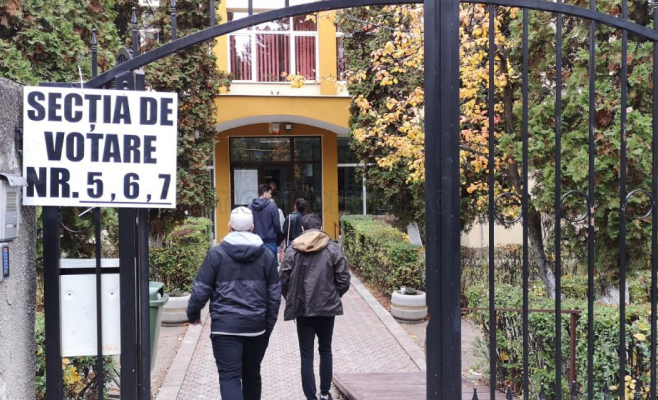 Peste 40% dintre clujenii care au votat au vârsta între 18 și 34 de ani